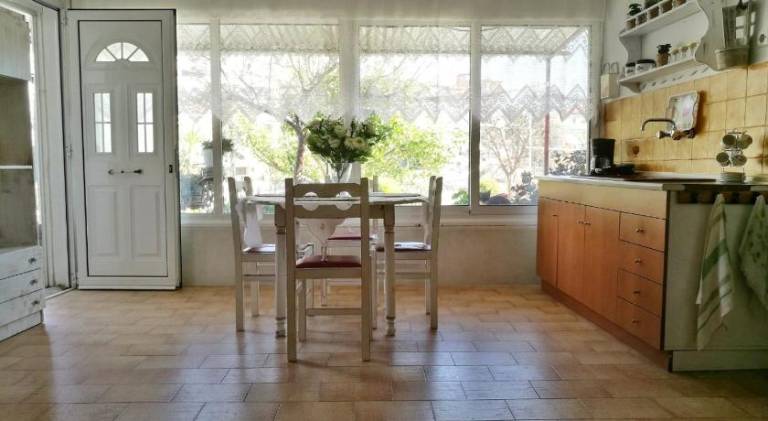 Holiday apartment with terrace, barbecue & garden — photo 3