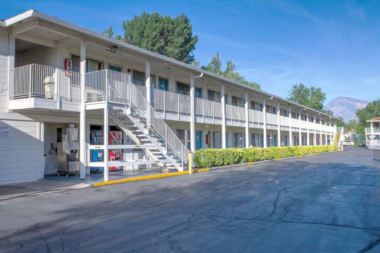 Motel 6 Bishop, CA in Bishop, CA