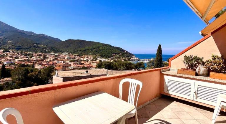 Child-friendly pleasant apartment with yard & terrace | Dogs allowed in Marciana Marina