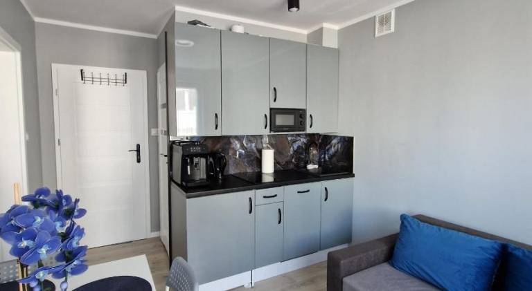 Rental apartment with patio — photo 4