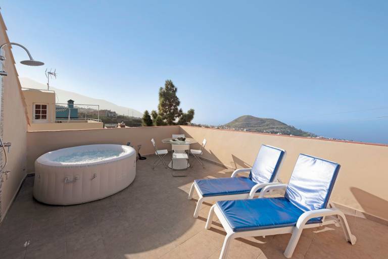 Pet-Friendly Vacation Home "Casa Luz" with Sea View, Whirlpool & Wi-Fi — photo 4