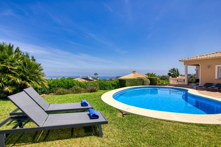 Family-friendly vacation home with garden, grill & patio | Pets are welcome in Denia