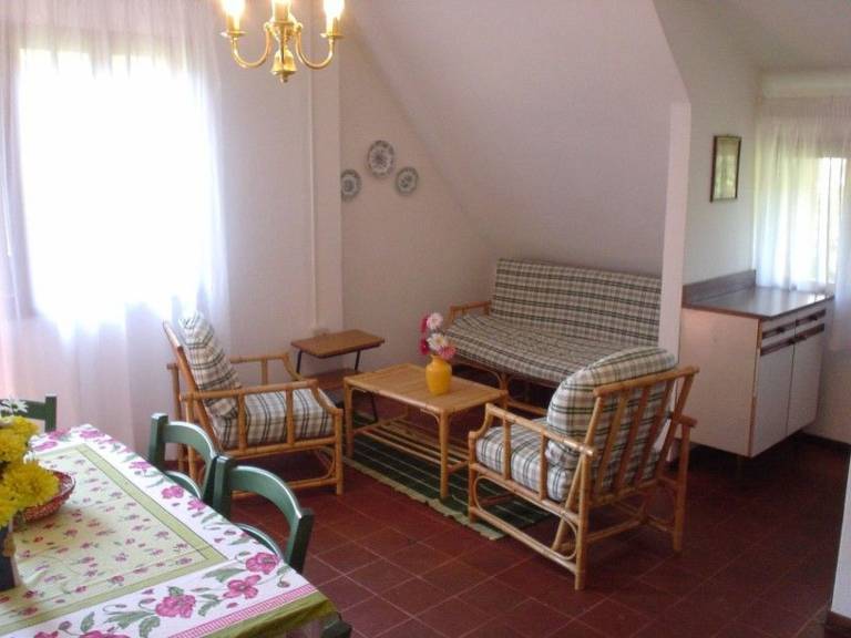 Beautiful apartment with yard & terrace | Close to the beach | Pet-friendly — photo 2