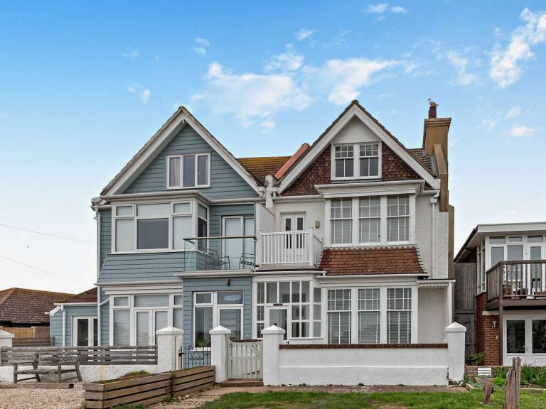 Cottage  Pevensey Bay