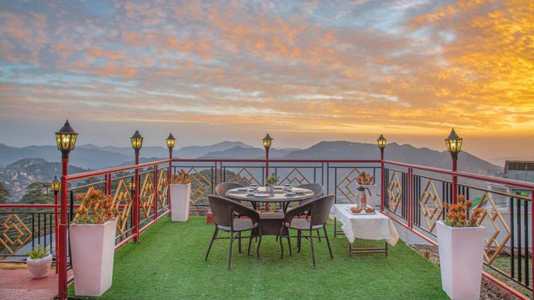 5 BHK Heritage Private Cottage in Central Shimla — photo 4