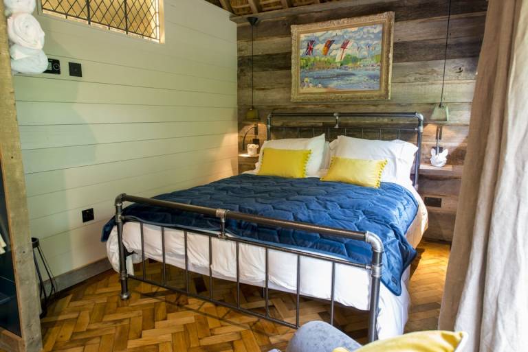 Charming cottage with private pool, hot tub & patio | Pets allowed — photo 3