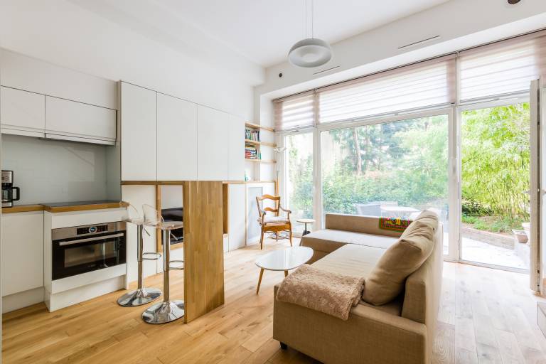Family-friendly wonderful holiday apartment with fast internet, terrace & yard | Next to Louvre | Good for workation | Pets allowed in Montrouge