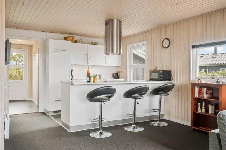 Vacation home with terrace & BBQ — photo 2