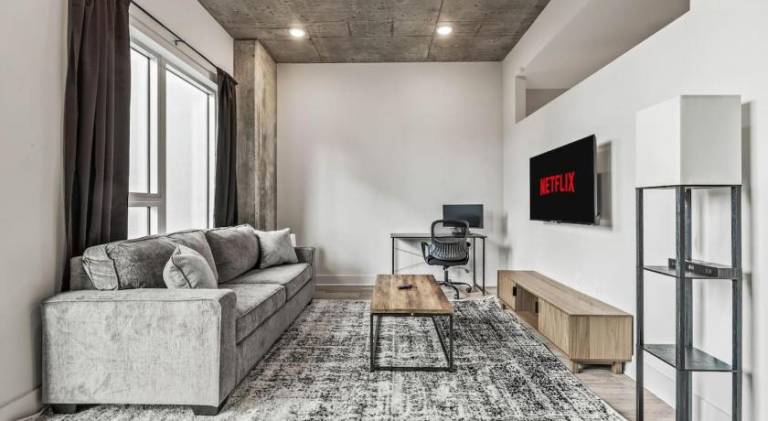 Apartment with pool | Suitable for remote work in Tampa, FL