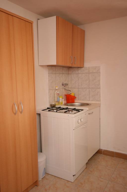One bedroom apartment near beach Cove Skozanje, Hvar (A-4624-c) — photo 5