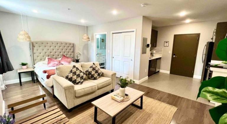 302 Comfy Cabin 1BD with city view in Center city — photo 2