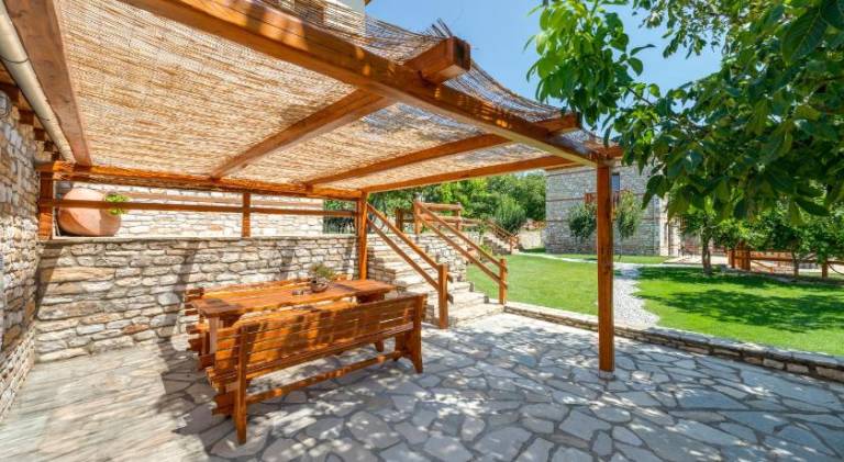 Villa with BBQ, patio & yard | Good for workation | Pets are welcome — photo 5