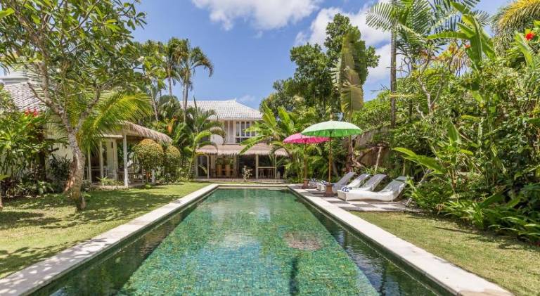 Big villa with pool | Next to the beach | Dogs allowed in Kuta