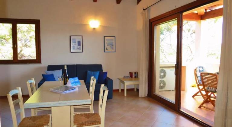 Rental apartment with terrace & garden — photo 4