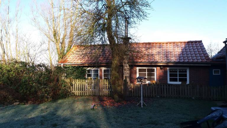 House with BBQ, terrace & yard | Pets are welcome in Esens
