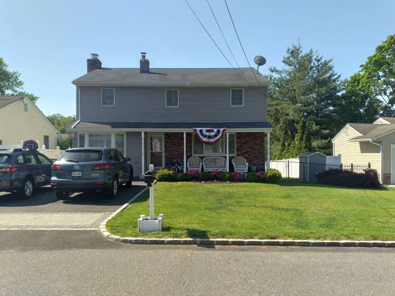 House  South Huntington