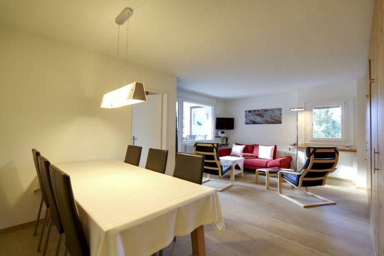 Ferienwohnung mit Hund in Sils im Engadin, Sils Maria für max. 5 Personen Ferienwohnung mit Hund in Sils im Engadin, Sils Maria für max. 5 Personen