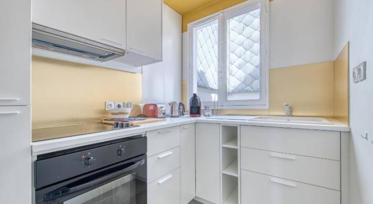 Apartment | Near Bordeaux Cathedral — photo 4