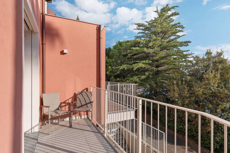 Apartment 'Conchiglia' with Sea View, Private Terrace and Wi-Fi in San Bartolomeo al Mare