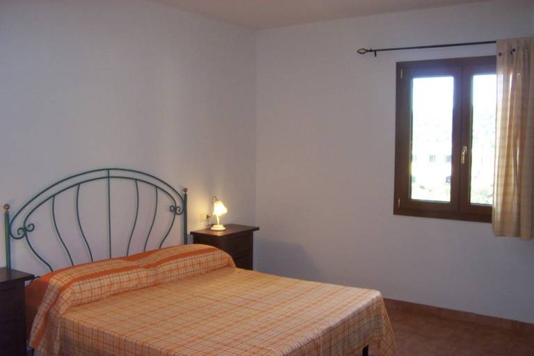Rental apartment with patio & garden | Sea view — photo 4