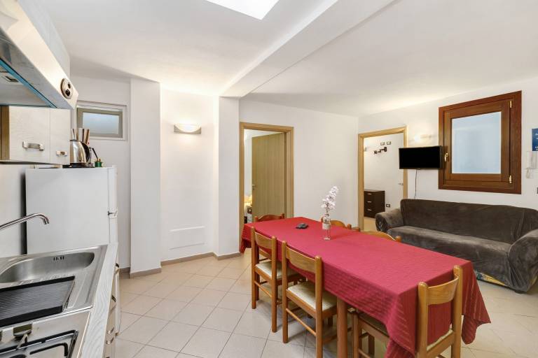 Apartment 'Casa Chicken2 -Mare, Monti E Bikers' with Mountain View, Shared Pool and Wi-Fi — photo 5