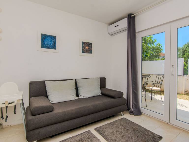 House with yard, terrace & barbecue | Nature view — photo 3