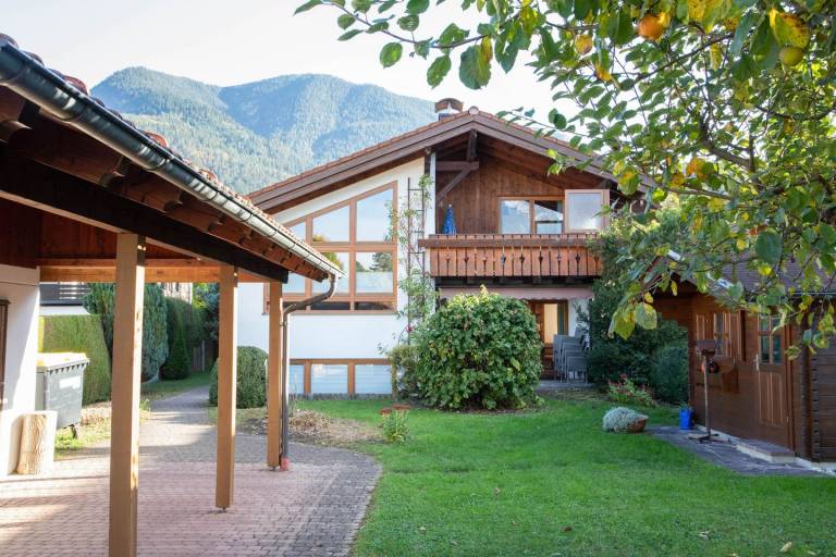 "Alpen Chalet" with magnificent mountain view in Garmisch-Partenkirchen — photo 2