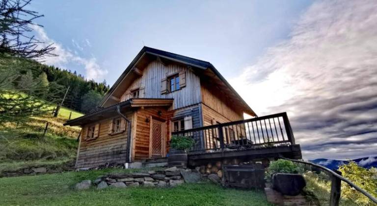 Lodge with terrace & grill in Heiligenblut