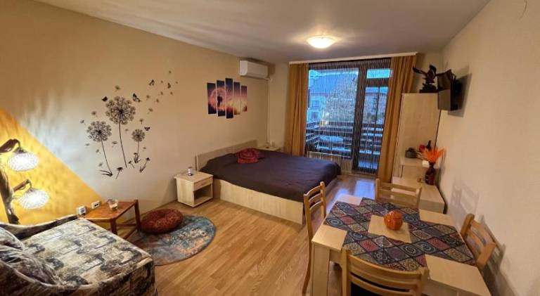 Holiday apartment with jacuzzi & pool in Razlog
