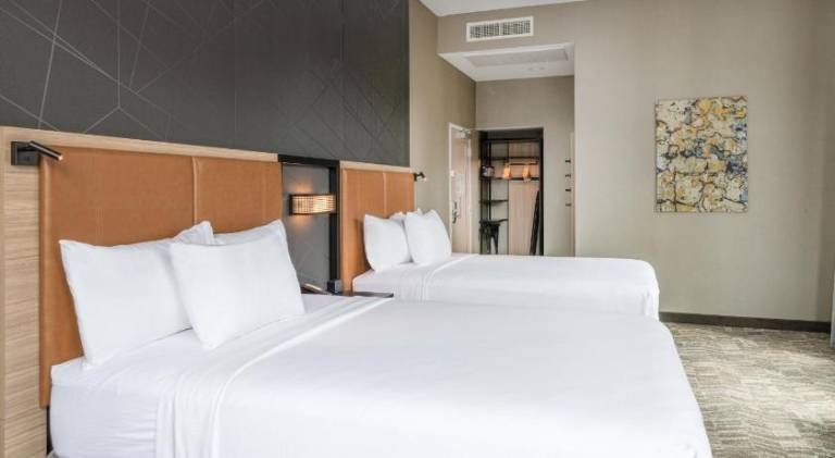 SpringHill Suites by Marriott Baltimore Downtown Convention Center Area — photo 2