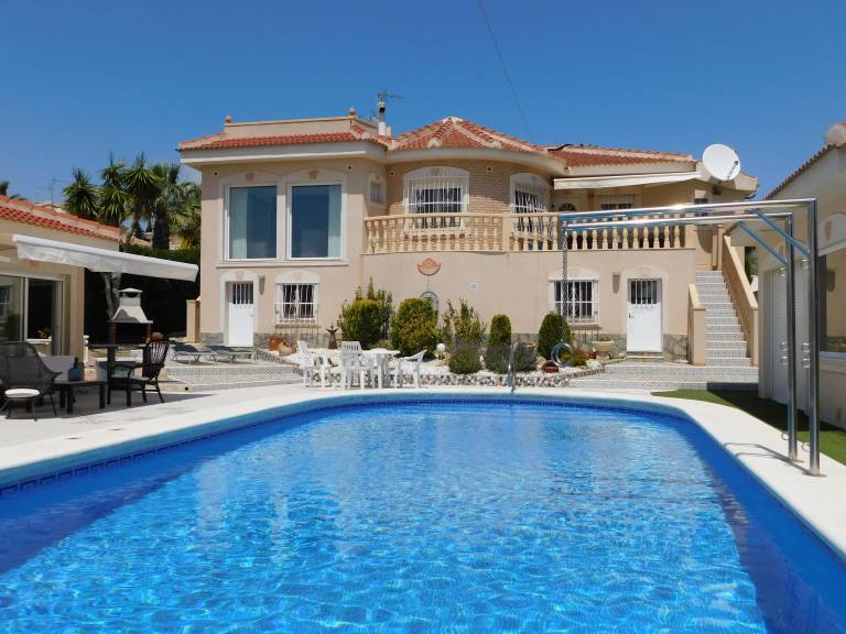 Villa Ciudad Quesada
