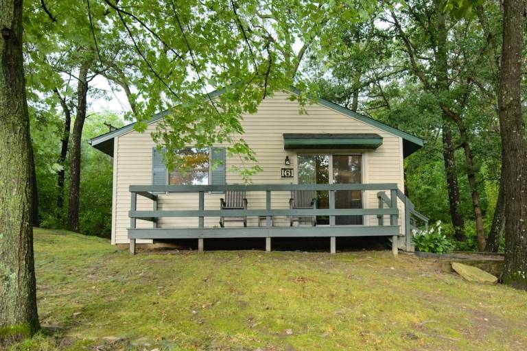 Cottage  Lake Delton