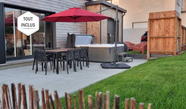 Pleasant gite with garden, barbecue & patio | Beach nearby | Pets allowed in Roscoff