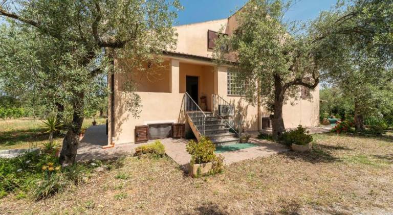 Villa with 3 rooms for 6 persons — photo 3