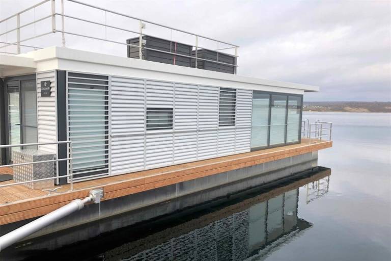 Hausboot  Mücheln (Geiseltal)
