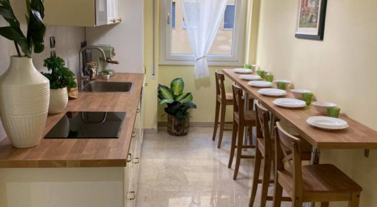 Apartment | Near Two Towers — photo 2