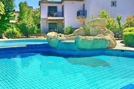 Villa  Pyla