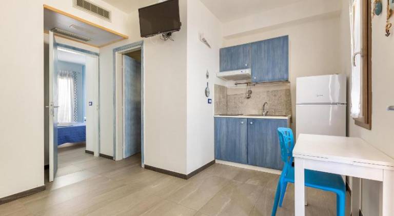 Serviced apartment for 4 persons — photo 5