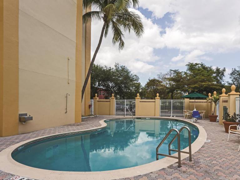 La Quinta Inn & Suites by Wyndham West Palm Beach Airport in West Palm Beach, FL