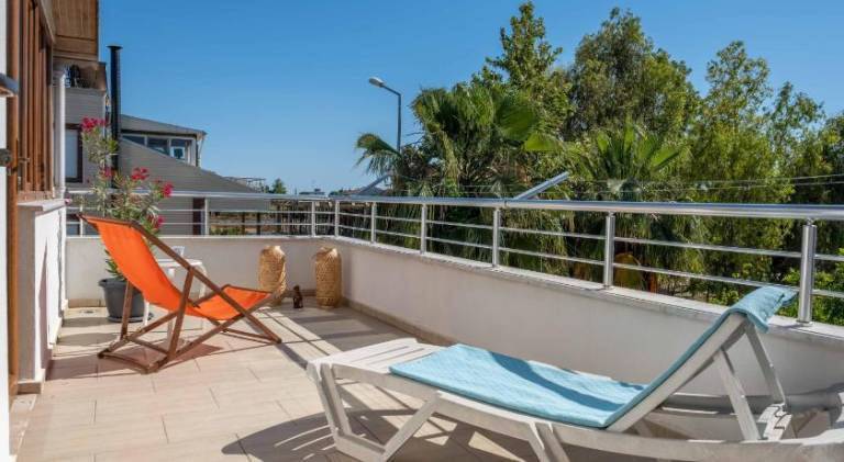 Villa with pool, terrace & barbeque — photo 4