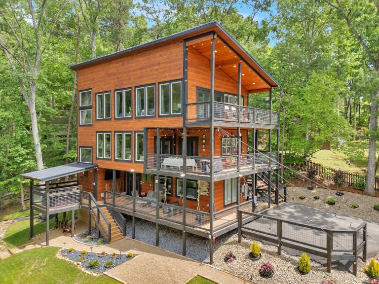 Cabin with private pool & terrace in Gatlinburg, TN