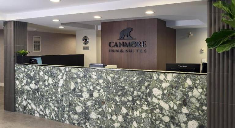 Canmore Inn and Suites — photo 5