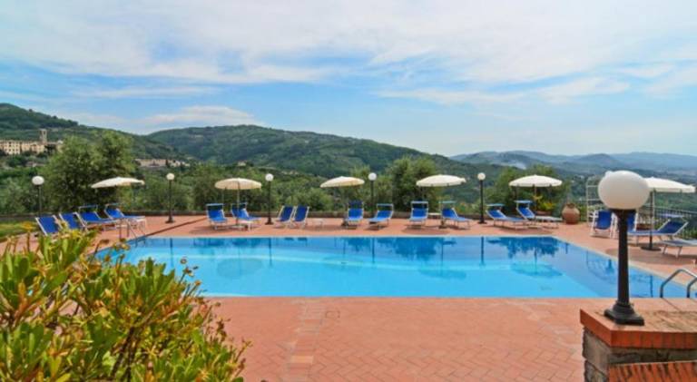 Vacation home with terrace, garden & pool | Dogs allowed — photo 4