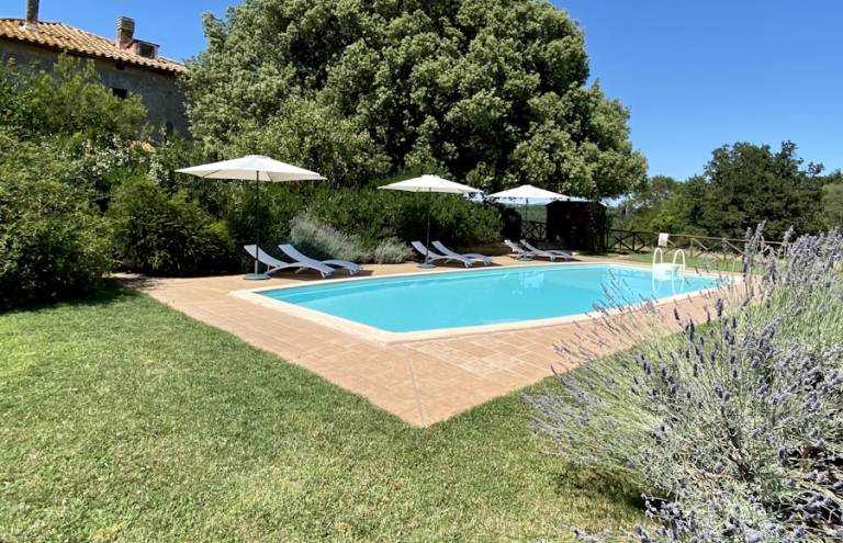 Farmhouse Ischia di Castro