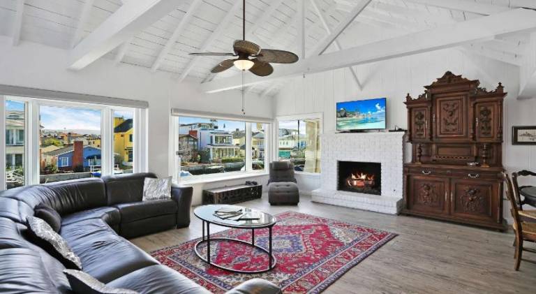 Vacation home with 4 rooms for 8 persons in Newport, CA