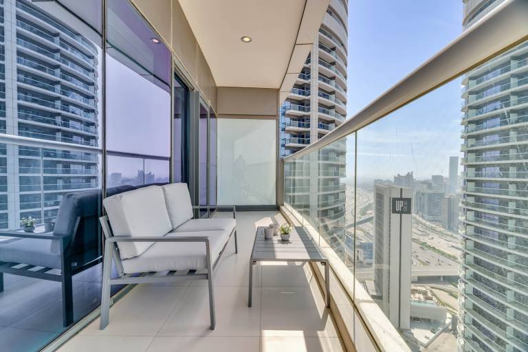 3806 Damac Paramount Tower D