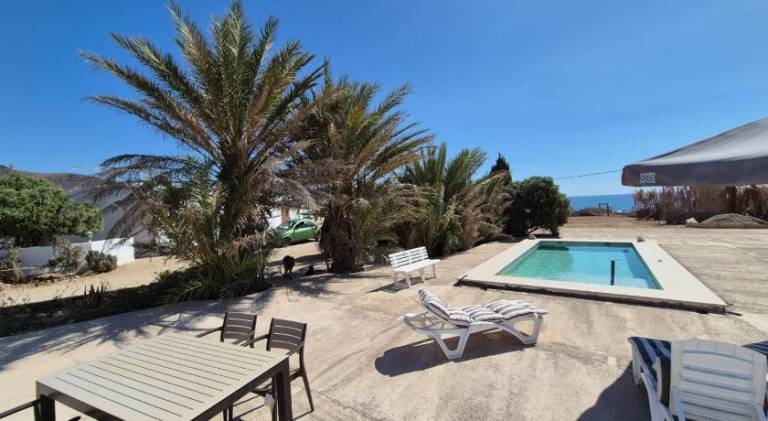 Vacation home with pool | Close to the beach | Pets allowed — photo 3