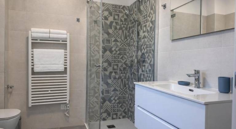 Apartment with 2 rooms for 6 persons — photo 3