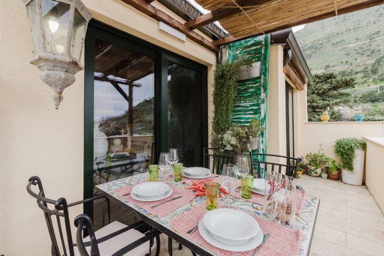 Charming house with patio & fast internet | Beach view | Close to the beach | Dogs allowed in Trapani