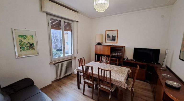 Rental apartment with 1 room for 6 persons in Parma